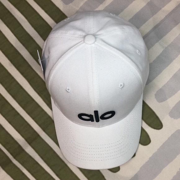 💕 ALO Yoga Off-Duty Cap - Picture 2 of 6
